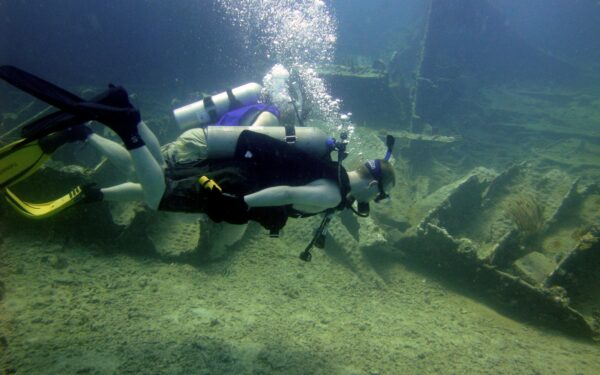 Atradimas Egėjo jūroje: Graikijos pakrantėje aptiktas nuskendęs uostas su sudėtinga struktūra