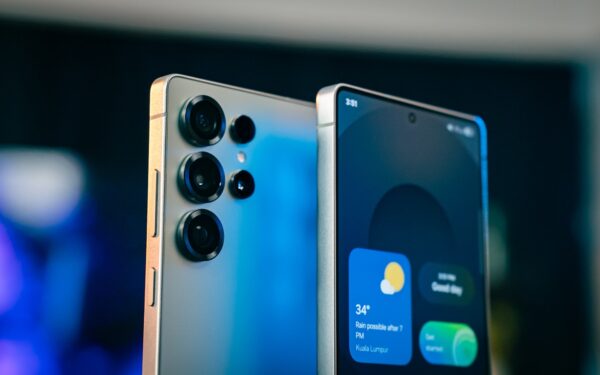 „Samsung“ dirbtinio intelekto funkcija plečiasi: skambučių patikra pasieks ir senesnius modelius