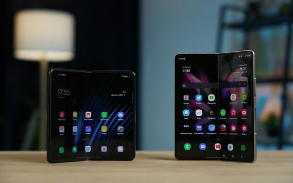 Planai „Galaxy Z Fold“ keičiasi: „Samsung“ gali pristatyti naujus sulankstomus telefonus jau liepą