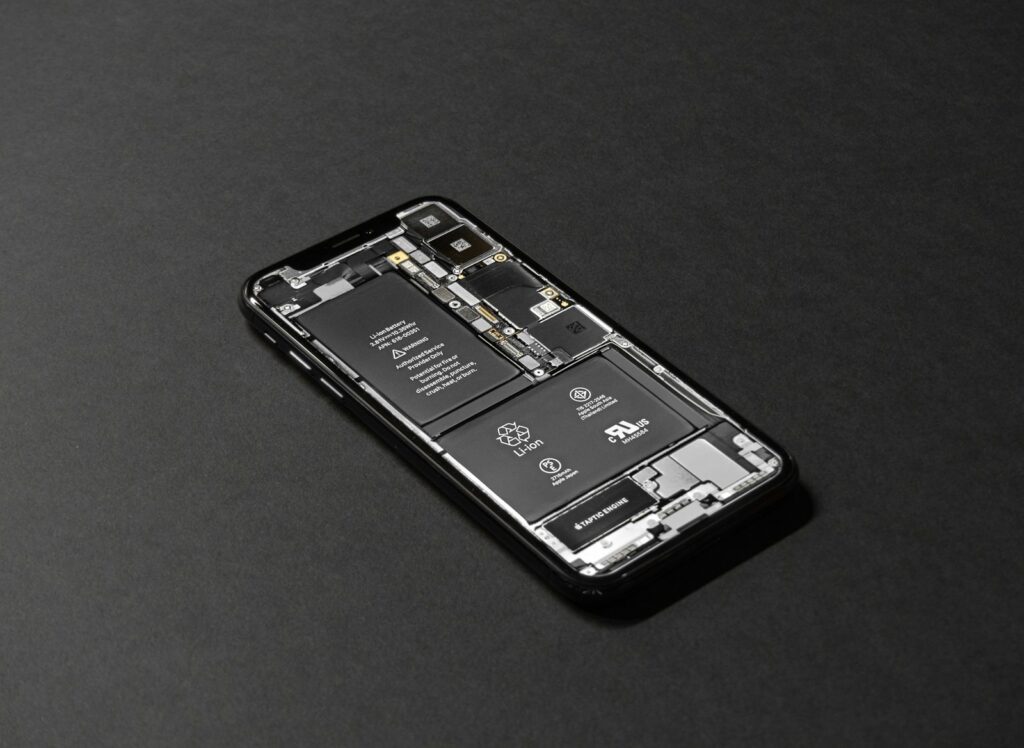 Išmaniojo telefono baterija. Unsplash nuotr.
