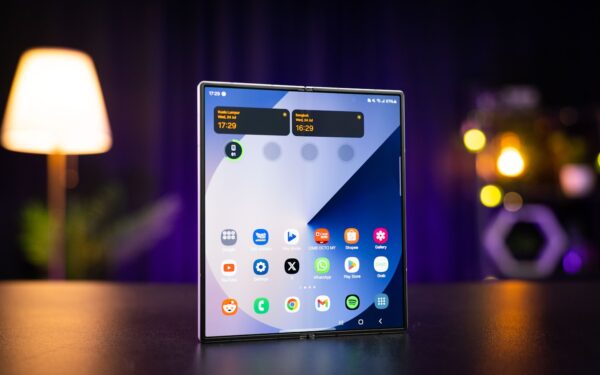 „Samsung“ ruošia atsaką konkurentams: naujas sulankstomas įrenginys bus dar platesnis