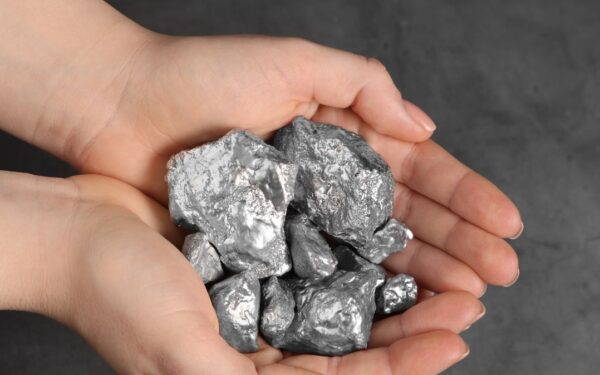 Maži, bet lemtingi: šie metalai gali nulemti technologijų ateitį Europoje