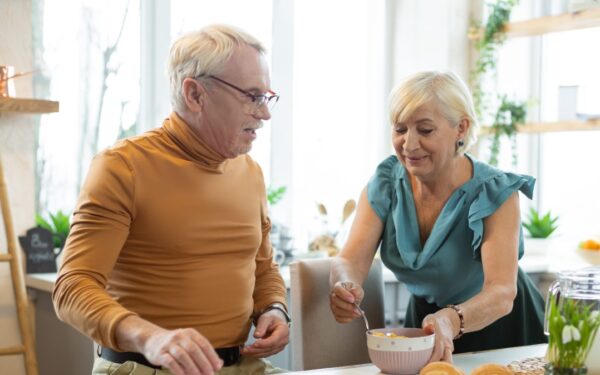 Jei jums 60+, tuomet verta atkreipti dėmesį: šie 3 produktai gali tyliai alinti žarnyną ir trikdyti virškinimą