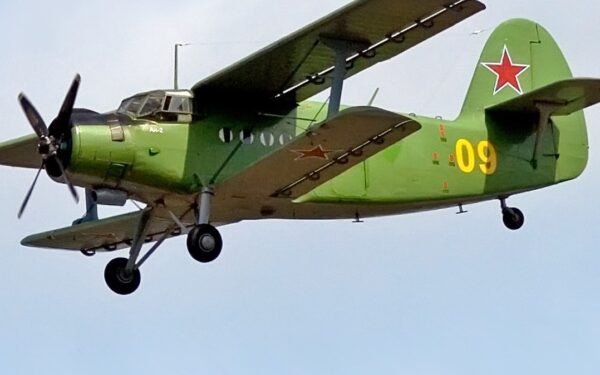 Rusija kopijuoja Ukrainos taktiką: net senasis An-2 gali virsti „dronų lėktuvnešiu“