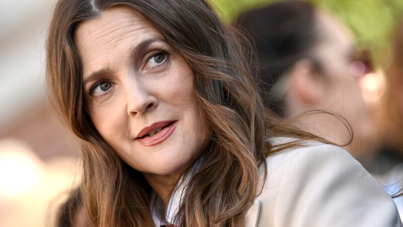 Drew Barrymore atsisako slėpti raukšles: jos žinutė sulaukė didelio dėmesio