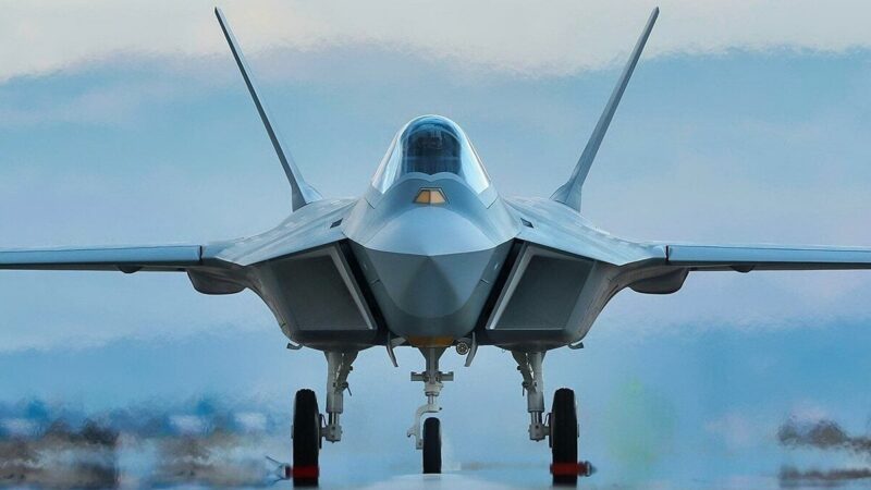 Po pašalinimo iš „F-35“ programos Ankara siunčia aiškią žinią: investuoja į savo naikintuvą KAAN