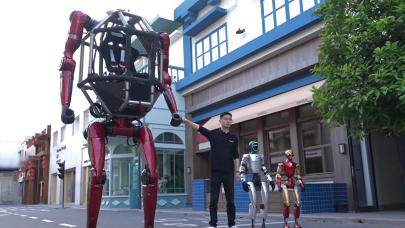 Kinijos GD01 atrodo kaip iš filmų: milžiniškas robotas turi vietą pilotui