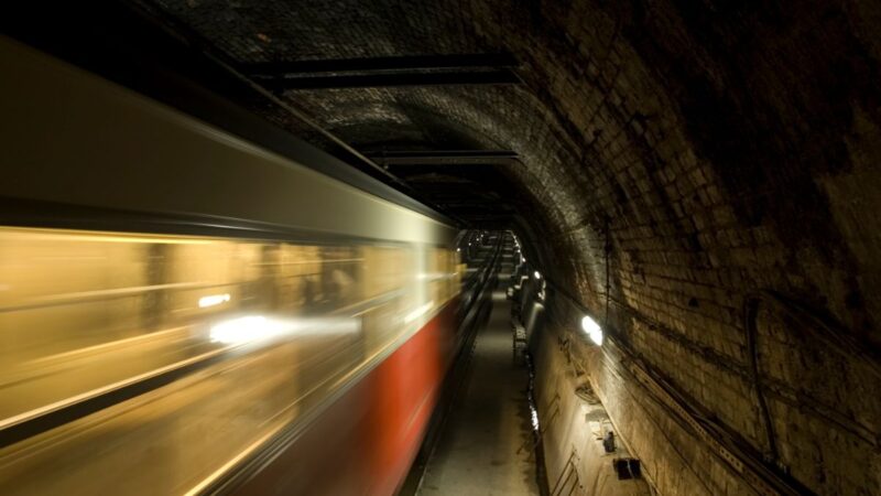 Lenkai statys ilgiausią tunelį šalies istorijoje: projektui pasitelkta ypatinga technika