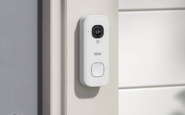 „Blink“ meta iššūkį „Ring“: nauji durų skambučiai siūlo 2K+raišką už stebėtinai mažą kainą