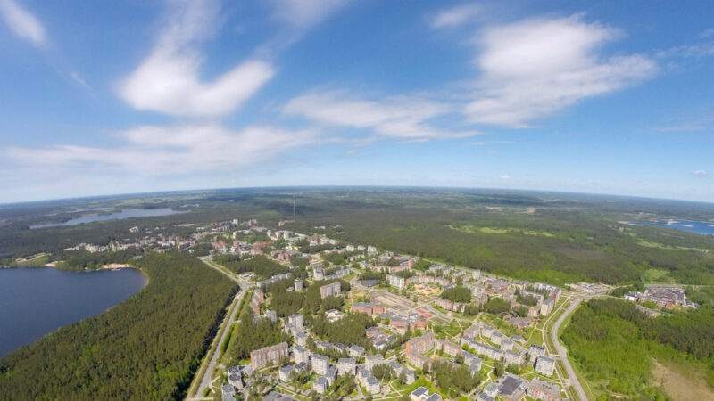 Vis daugiau lietuvių atranda šį ramų Lietuvos miestą: vilioja gamta ir gerokai mažesnės kainos