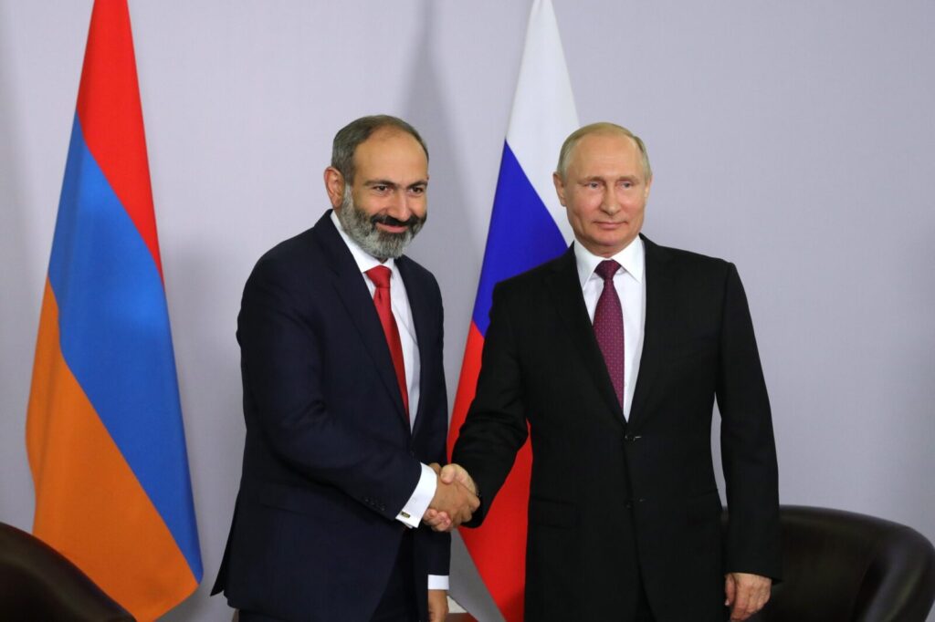 Nikolas Pašinianas ir Vladimiras Putinas. Openverse nuotr.