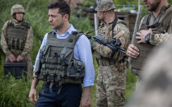 Rusijos paskelbtos paliaubos subyrėjo akimirksniu: Ukraina fiksuoja chaosą fronte
