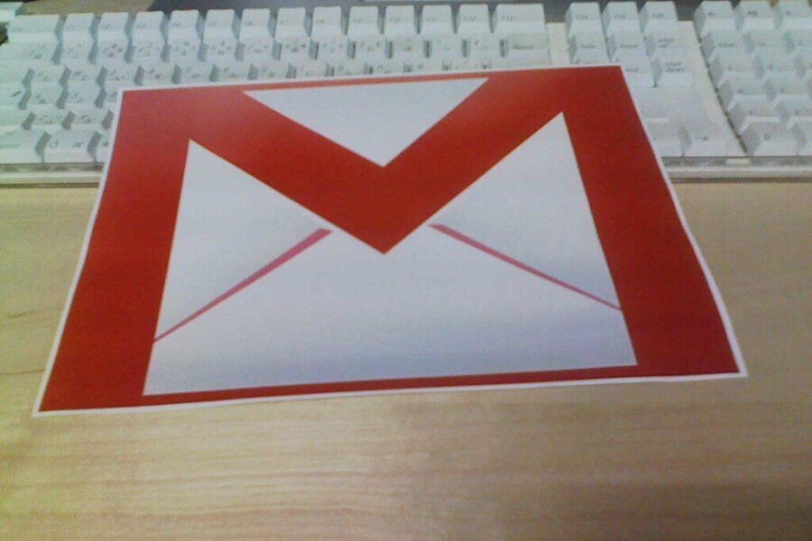 „Google“ automatizuoja „Gmail“: dirbtinis intelektas pats ieškos duomenų „Drive“ failuose