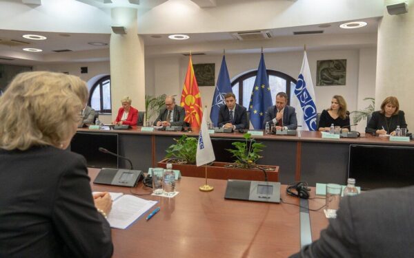 Šiaurės Makedonija perspėja dėl ES stagnacijos: tai kuria terpę hibridinėms grėsmėms
