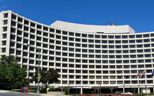 Žaibiškai išplitęs įrašas neatlaiko faktų: tiesa apie „Washington Hilton“ incidentą
