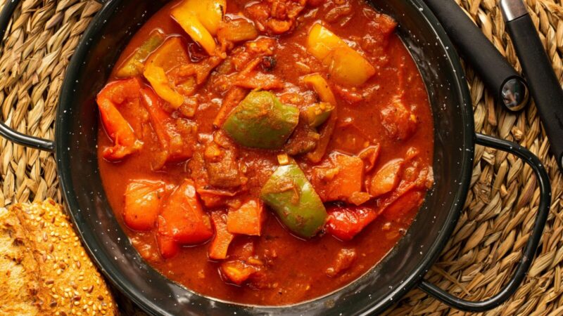 Daugelis lietuvių taip gamina lečo, bet vengrai tam nepritartų: šis ingredientas čia tikrai netinka