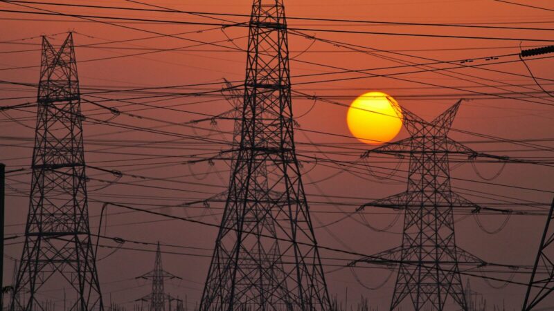 Apkrova viršijo 265 gigavatus: Indijoje dėl karščio bangos fiksuojami nauji elektros vartojimo rekordai
