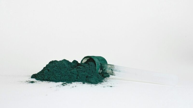 Madingas papildas slepia daugiau niuansų nei atrodo: viskas, ką svarbu žinoti apie spiruliną