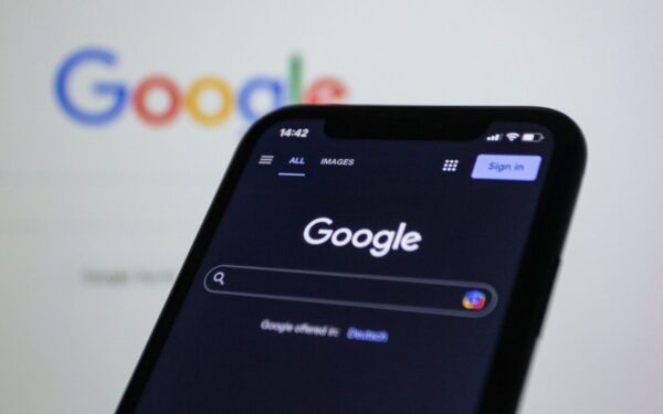 „Google“ parodė ateitį: telefonai netrukus patys atliks užduotis už jus