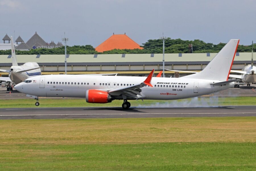 737 MAX krizė grįžta bumerangu: LOT pradėjo precedento neturinčią bylą prieš „Boeing“