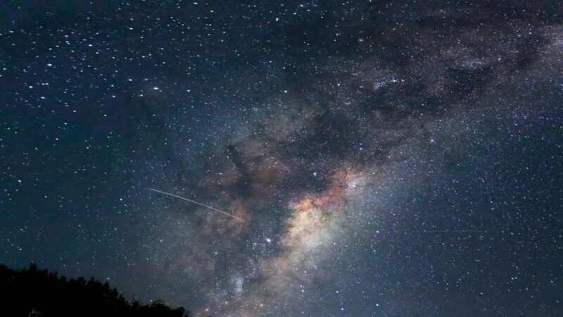 Netrukus dangų nušvies Halio kometos meteorai: viena naktis bus ypatinga, pasižymėkite