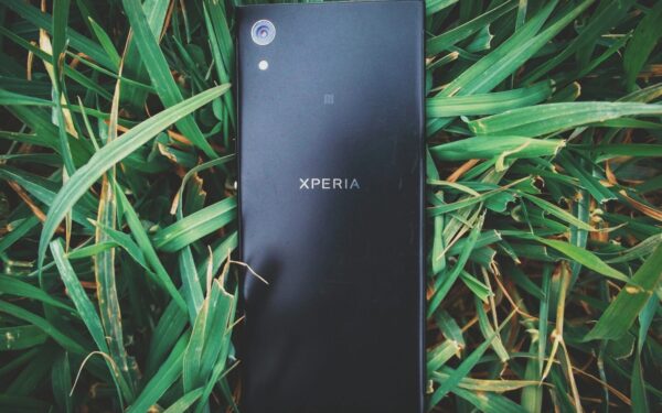 „Xperia 1 VIII“ stebina ne tik kaina: telefone liko tai, ko atsisakė beveik visi konkurentai