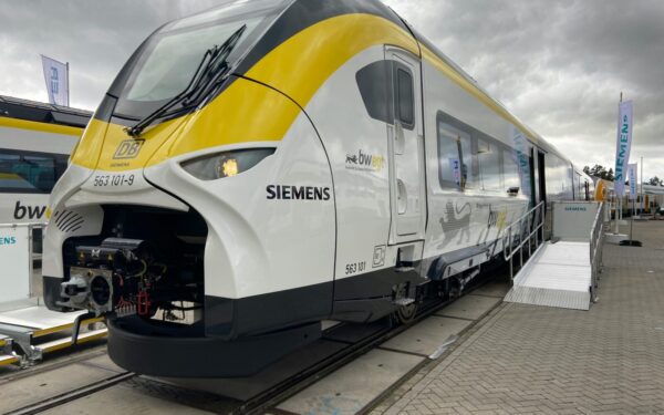 Rumunijoje startuoja naujas „Siemens Mobility“ projektas: vandeniliniai traukiniai jau pakeliui