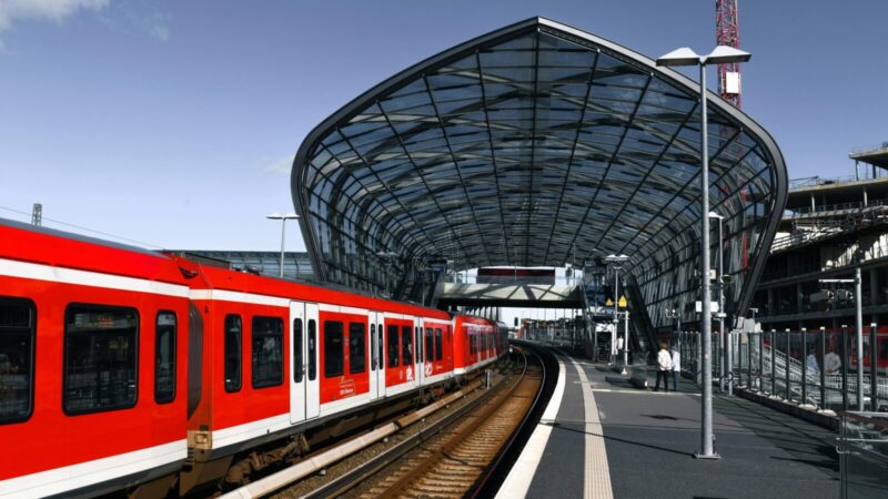 „Deutsche Bahn“ siūlo naudotus vagonus, kurie pritaikyti skirtingoms Europos sistemoms