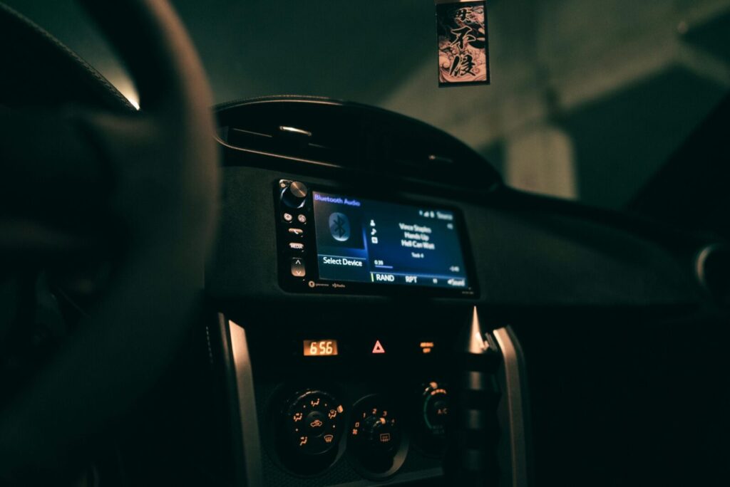 DI automobilyje. Pexels nuotr.