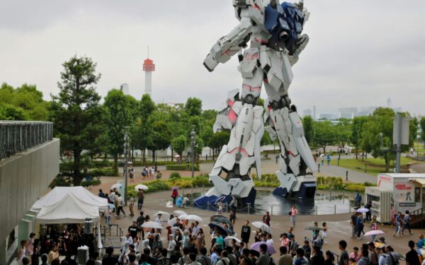 Paskutinė galimybė pamatyti legendą: milžiniškas „Gundam“ minias traukė beveik dešimtmetį