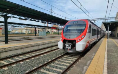Lenkija modernizuoja regioninius reisus: naujieji traukiniai važiuos iki 160 km/val.