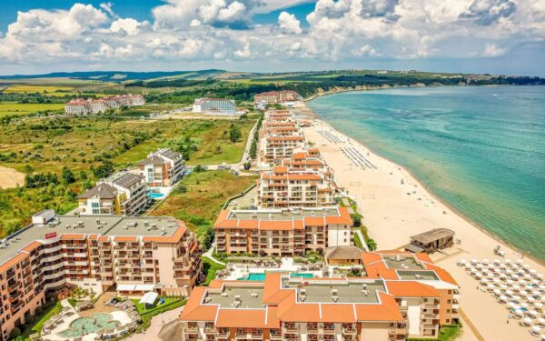 Kol vieni riboja turistus, kiti jų ieško: 7 kryptys, kurios aktyviai vilioja poilsiautojus