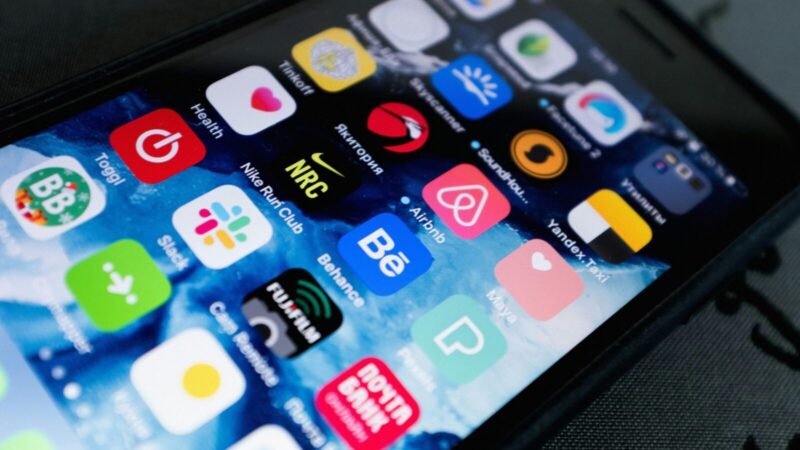 „COSMO“ dingo iš „Play Store“: „Google“ netikėtai paslėpė naują dirbtinio intelekto įrankį