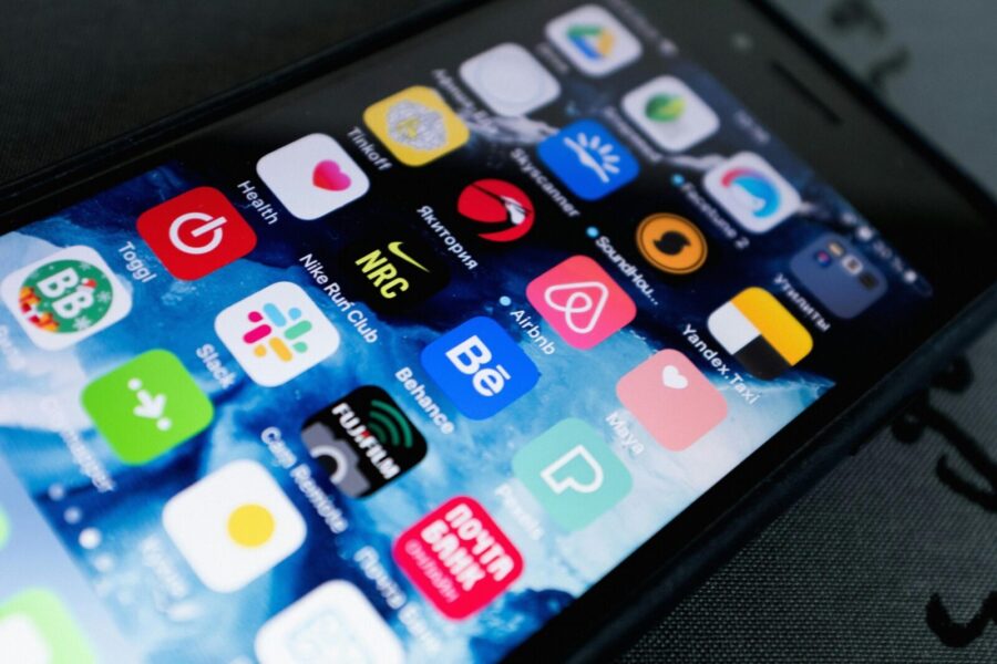 „COSMO“ dingo iš „Play Store“: „Google“ netikėtai paslėpė naują dirbtinio intelekto įrankį