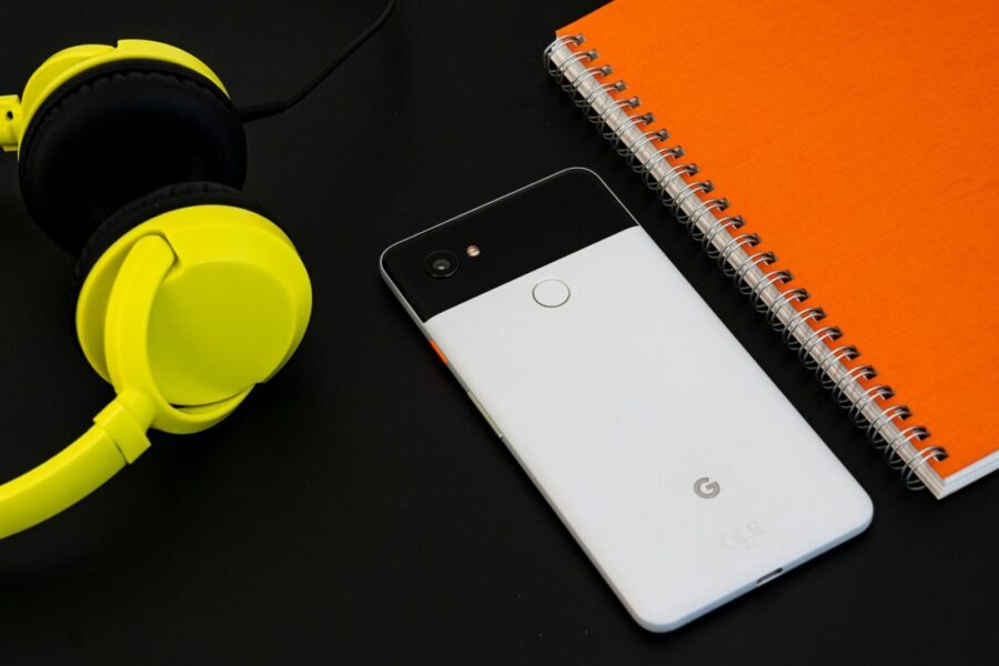 „Pixel“ savininkai įsiutę: po „Google“ atnaujinimo dalis telefonų išsikrauna per kelias valandas