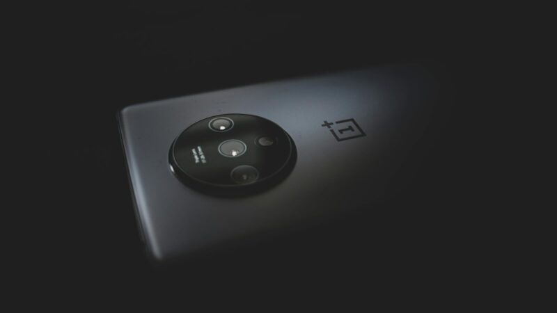 „OnePlus“ tyliai dingsta iš „Best Buy“ vitrinų: vartotojai įtaria didelius pokyčius