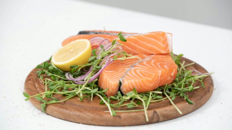 Omega-3 slepiasi ne vien lašišoje: specialistai išskyrė geriausius šaltinius
