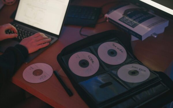 „Avrea“ taikosi į globalią rinką: siekia pašalinti vieną didžiausių DI eros programavimo problemų