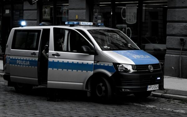 Kroatijos policija skelbia apie kraupų radinį: žmonės galėjo būti vežti nežmoniškomis sąlygomis