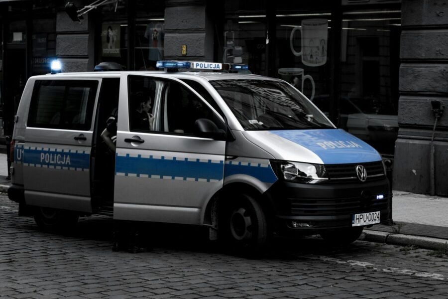 Kroatijos policija skelbia apie kraupų radinį: žmonės galėjo būti vežti nežmoniškomis sąlygomis
