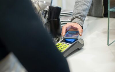 Skrydžių dokumentai telefone taps dar patogesni: „Google“ plečia „Wallet“ funkcijas