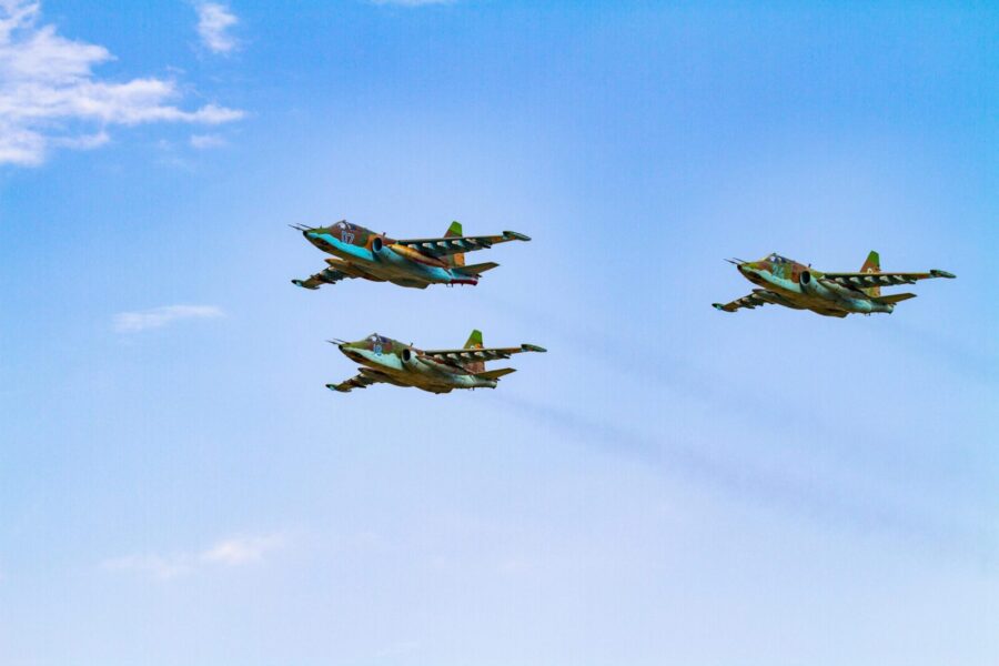 Rusų Sukhoi Su-25 lėktuvas.