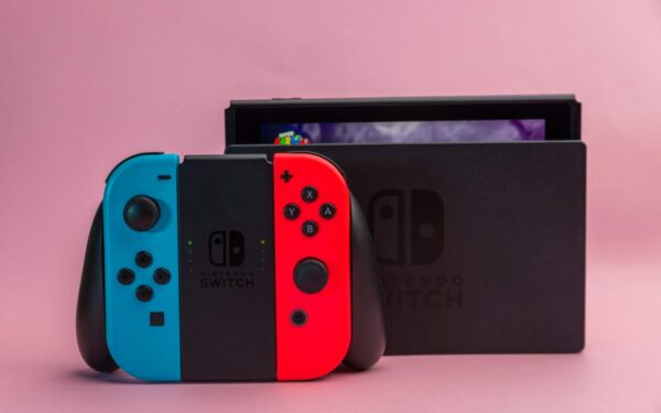 „Action“ siūlo „Nintendo Switch“ žaidimus už 9 eurus: štai ką būtina žinoti prieš perkant