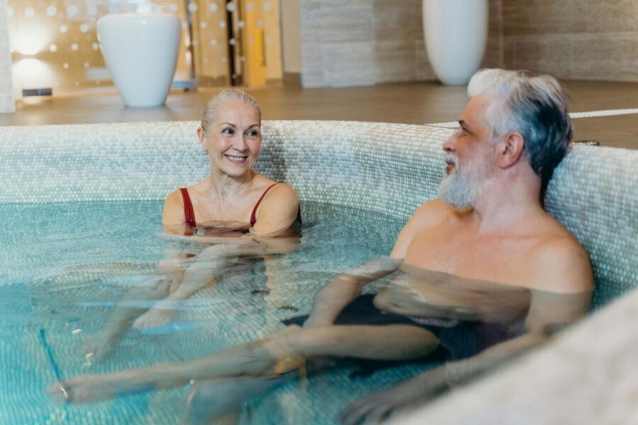 Senjorai sanatorijoje. Pexels nuotr.