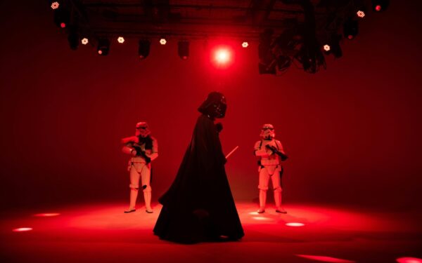 Po 7 metų laukimo – blankus startas: naujas „Star Wars“ filmas kino teatrų lankytojų nesužavėjo