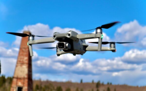V. Zelenskis apie šalies gynybą: Ukraina efektyviai perima daugiau kaip 90 proc. Rusijos dronų