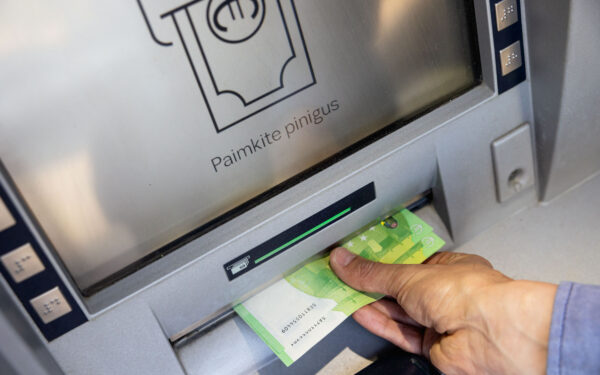 Planuojamas banko sistemų stabdymas: ką būtina žinoti klientams?