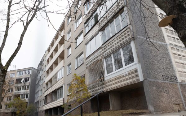 Gyvenantiems daugiabučiuose išties nemaloni žinia: įmokos kai kur smarkiai kils