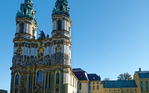 Nedidelis Lenkijos kaimas slepia vieną didžiausių baroko staigmenų Europoje: turistai lieka sužavėti