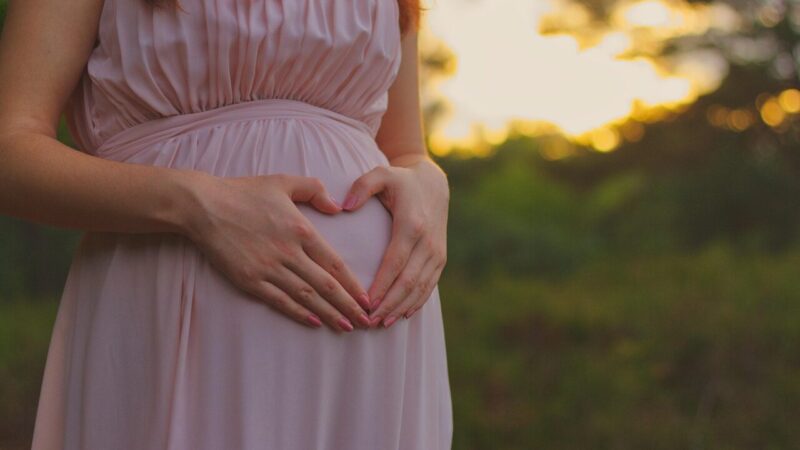 Vienas sprendimas gali suteikti vilties po vėžio gydymo: štai ką verta žinoti apie kiaušialąsčių šaldymą